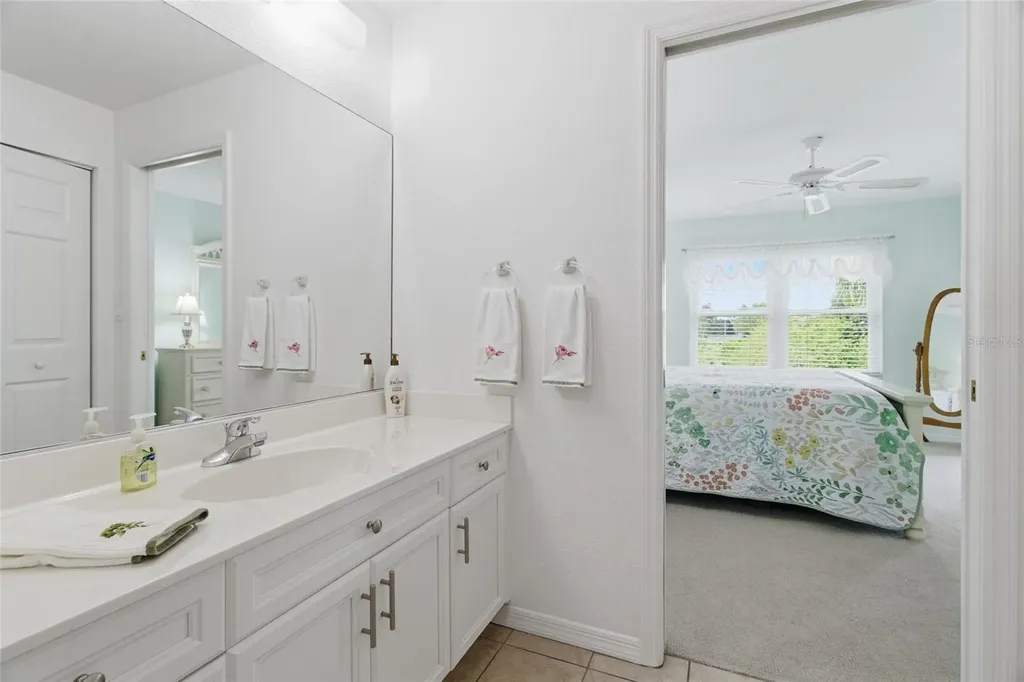 5725 Greenwood Avenue North Port FL 34287