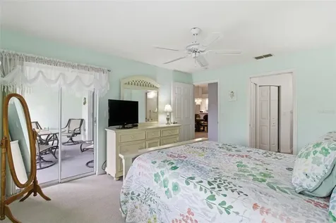 5725 Greenwood Avenue North Port FL 34287