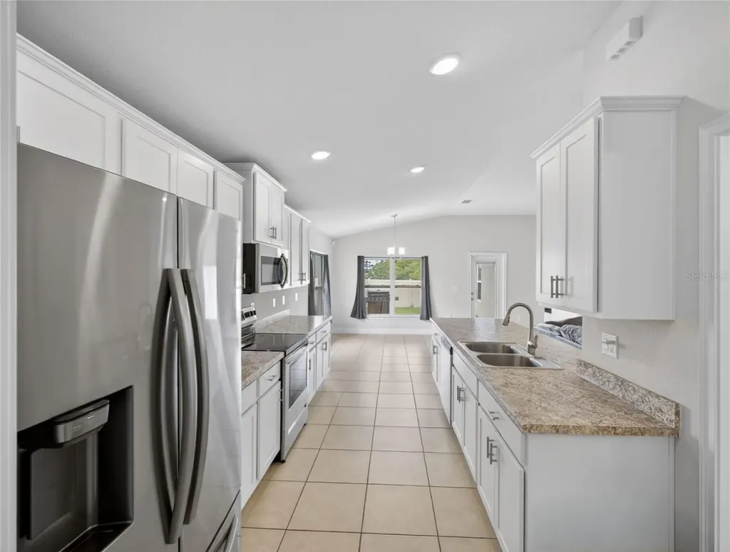1113 Citrus Landings Boulevard Davenport FL 33837