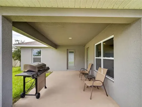 1113 Citrus Landings Boulevard Davenport FL 33837