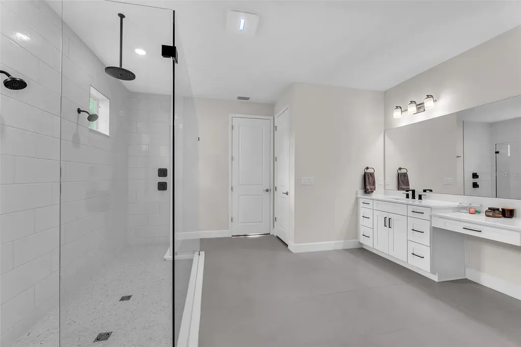 33372 Landsman Loop Wesley Chapel FL 33543