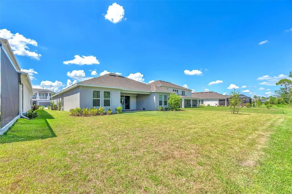 33372 Landsman Loop Wesley Chapel FL 33543
