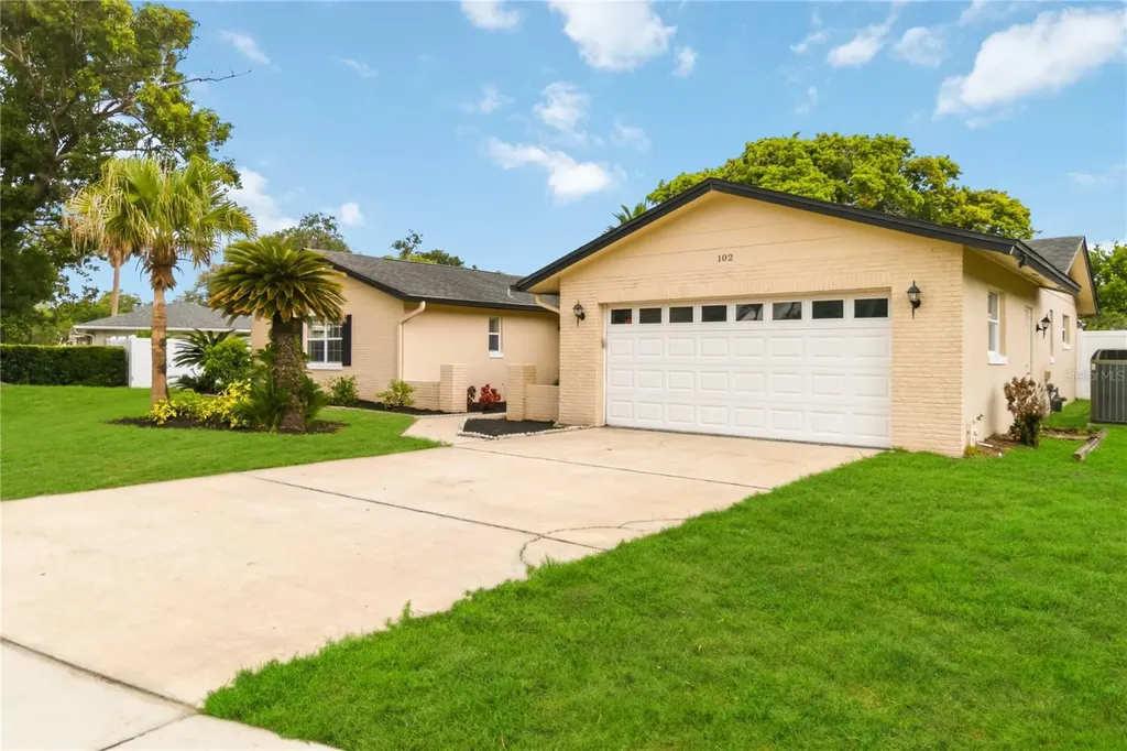 102 Eastern Fork Longwood FL 32750