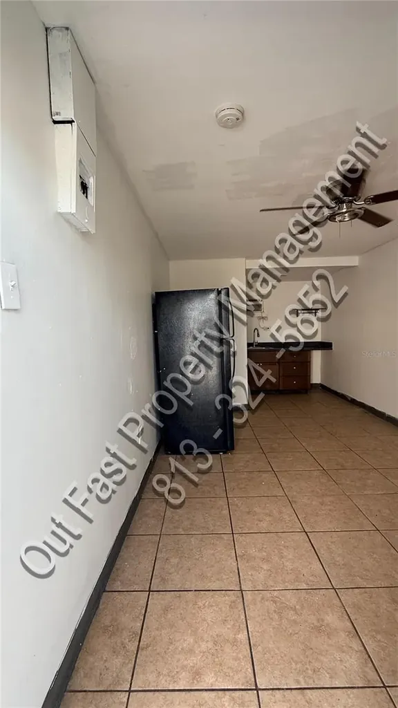 9718 N Nebraska Avenue Tampa FL 33612