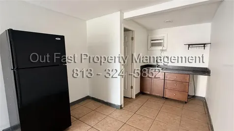 9718 N Nebraska Avenue Tampa FL 33612