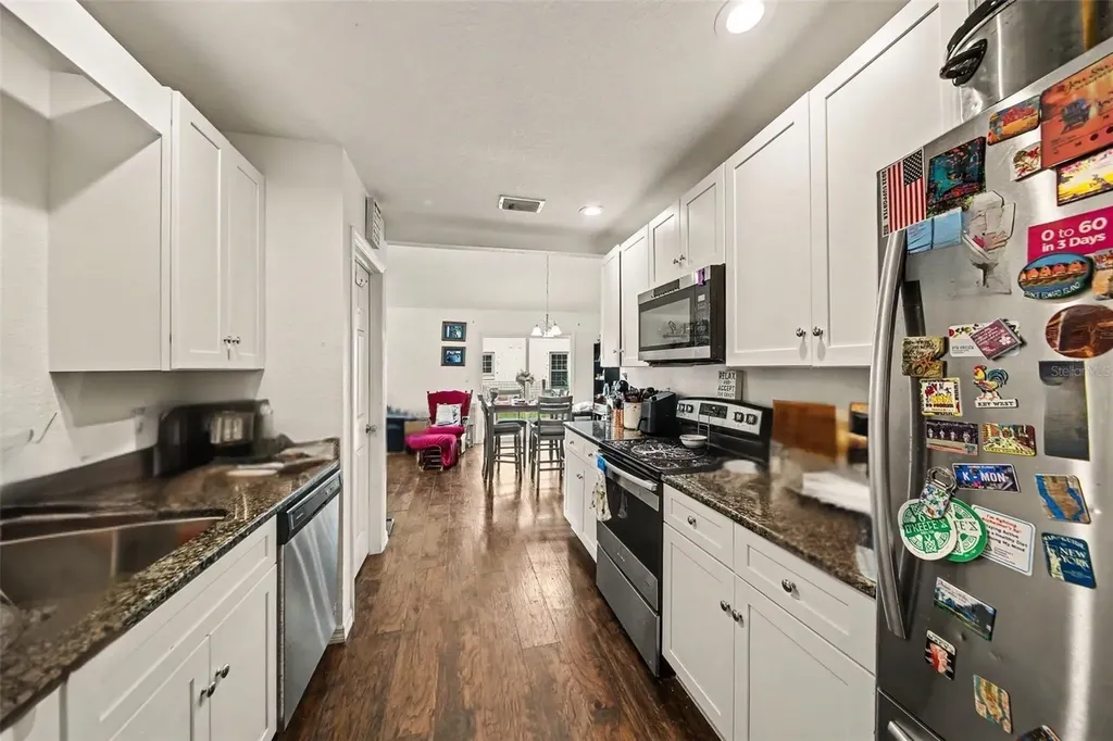17050 SE 60th Street Ocklawaha FL 32179