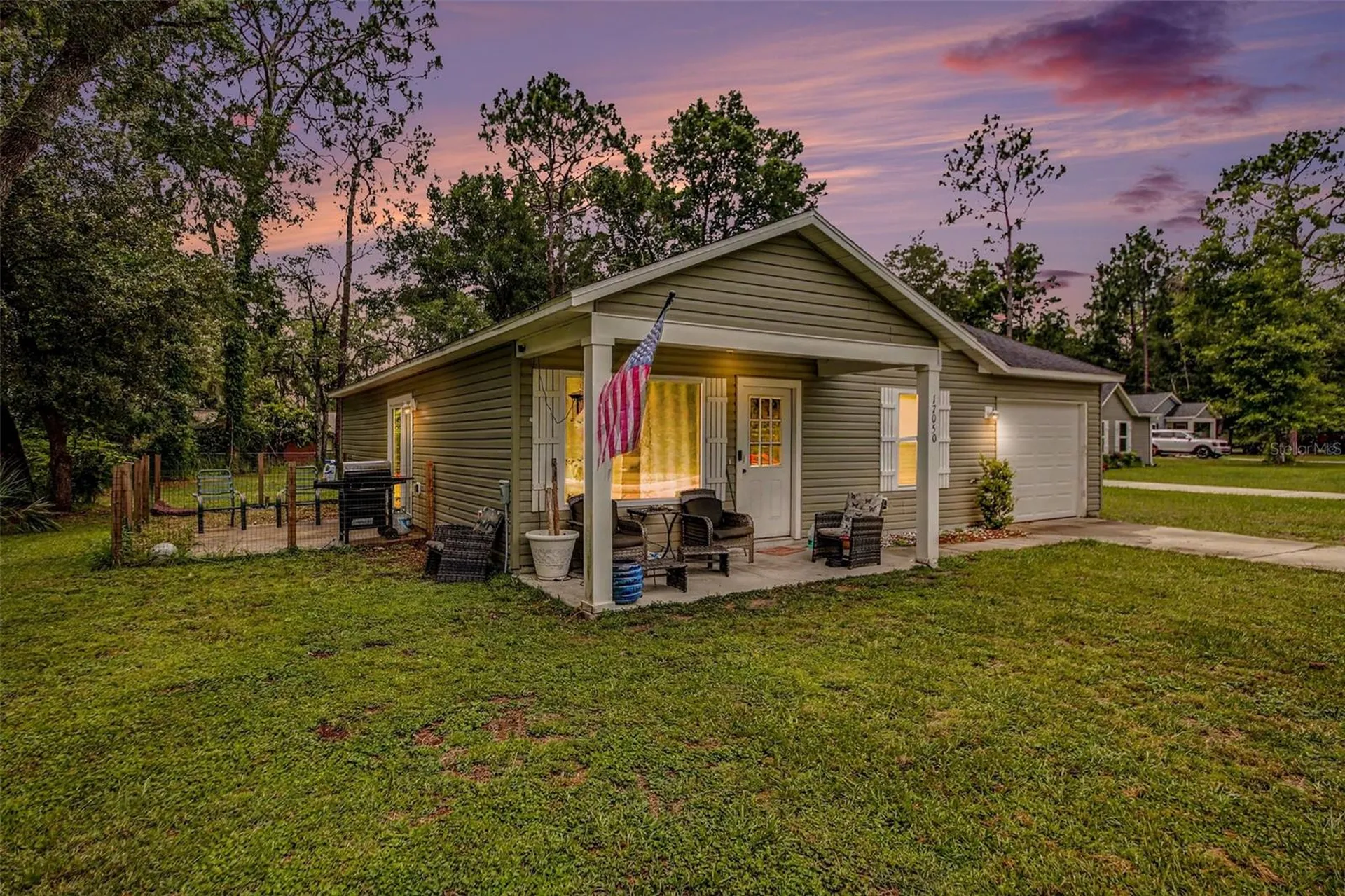 17050 SE 60th Street Ocklawaha FL 32179