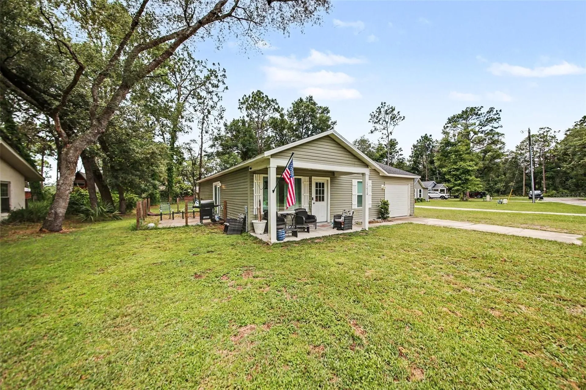 17050 SE 60th Street Ocklawaha FL 32179
