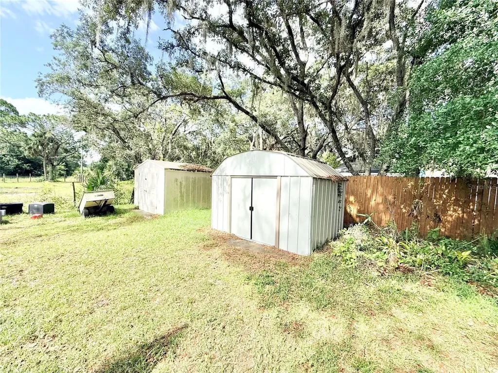 34704 Radio Road Leesburg FL 34788