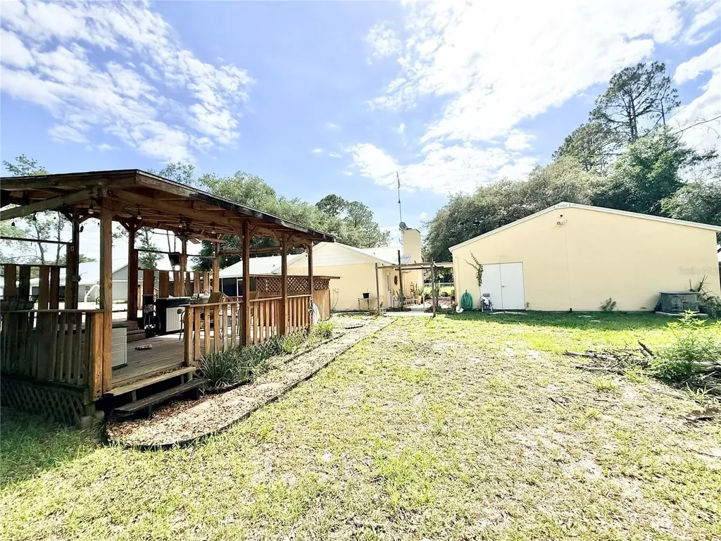34704 Radio Road Leesburg FL 34788