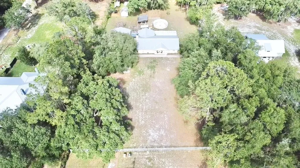 34704 Radio Road Leesburg FL 34788