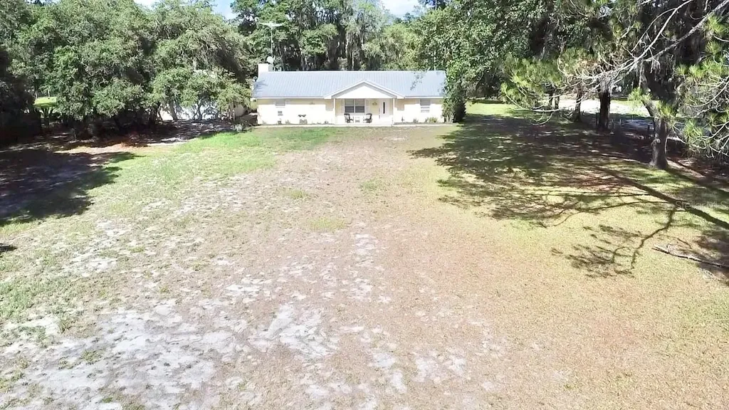 34704 Radio Road Leesburg FL 34788