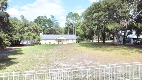 34704 Radio Road Leesburg FL 34788