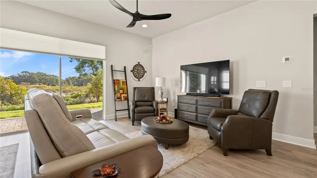 2071 Limestone Trail Kissimmee FL 34747