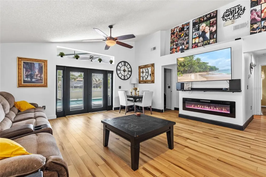 550 Buckingham Circle Davenport FL 33897