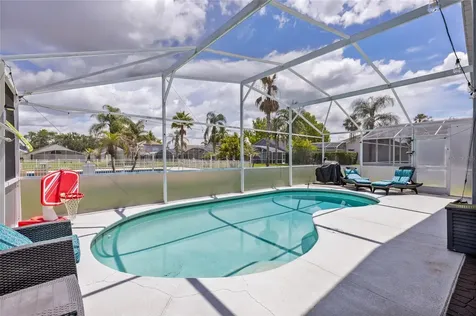550 Buckingham Circle Davenport FL 33897