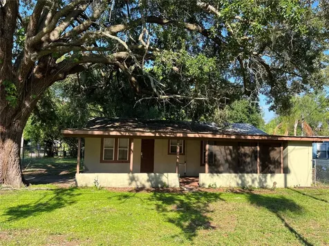 313 S Palm Avenue Frostproof FL 33843