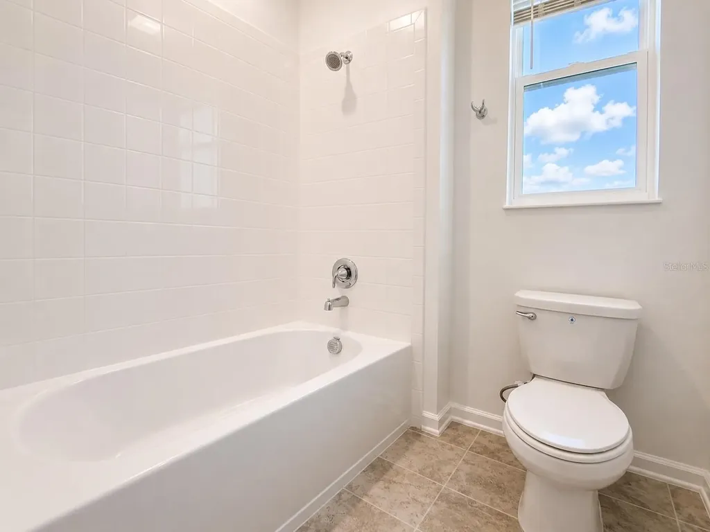 1432 Viscaya Cove Boulevard Winter Garden FL 34787