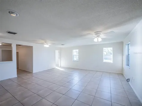 1215 Morin Street Eustis FL 32726