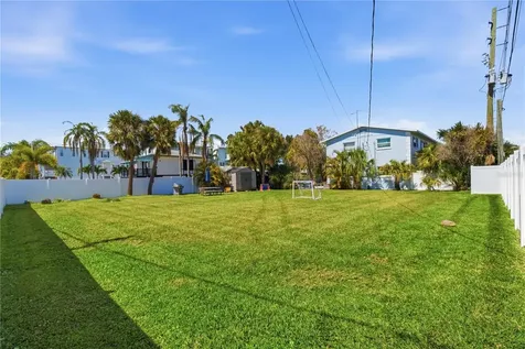 6990 Grevilla Avenue S South Pasadena FL 33707