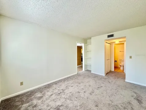 6324 Newtown Circle Tampa FL 33615