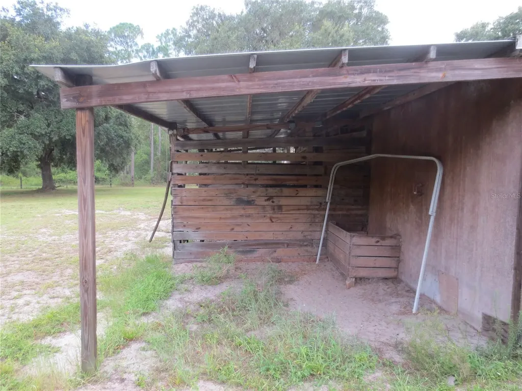 5995 SE 183rd Avenue Road Ocklawaha FL 32179