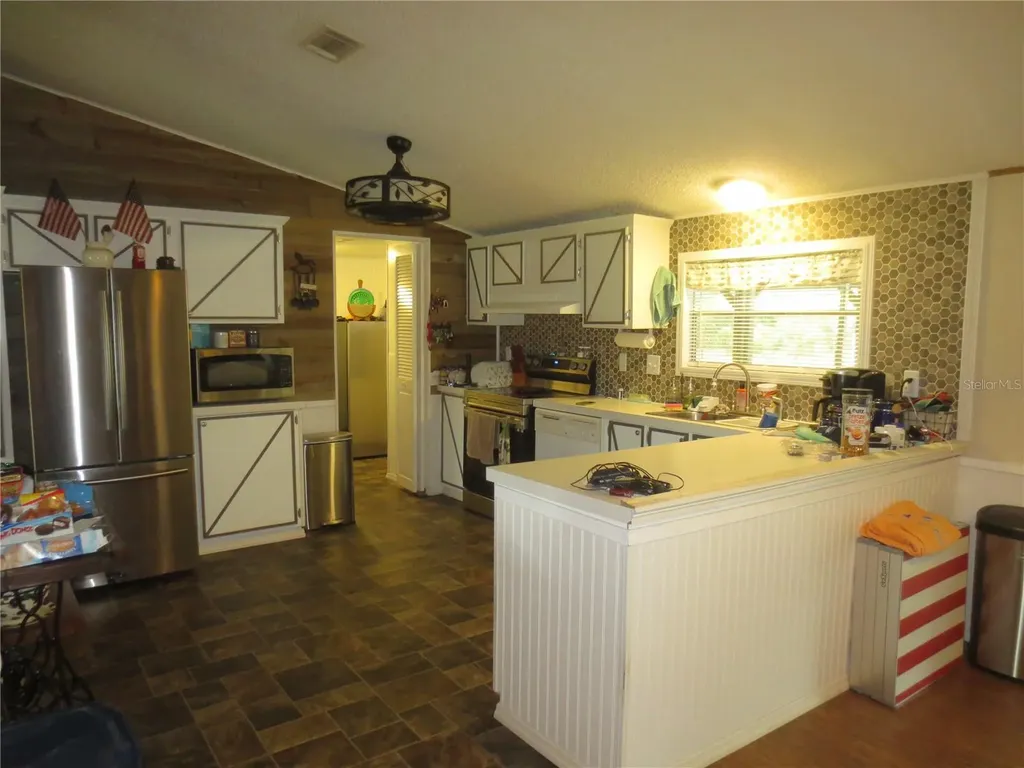 5995 SE 183rd Avenue Road Ocklawaha FL 32179