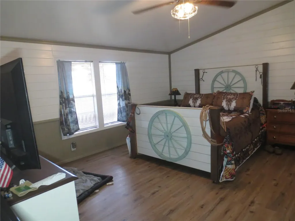 5995 SE 183rd Avenue Road Ocklawaha FL 32179