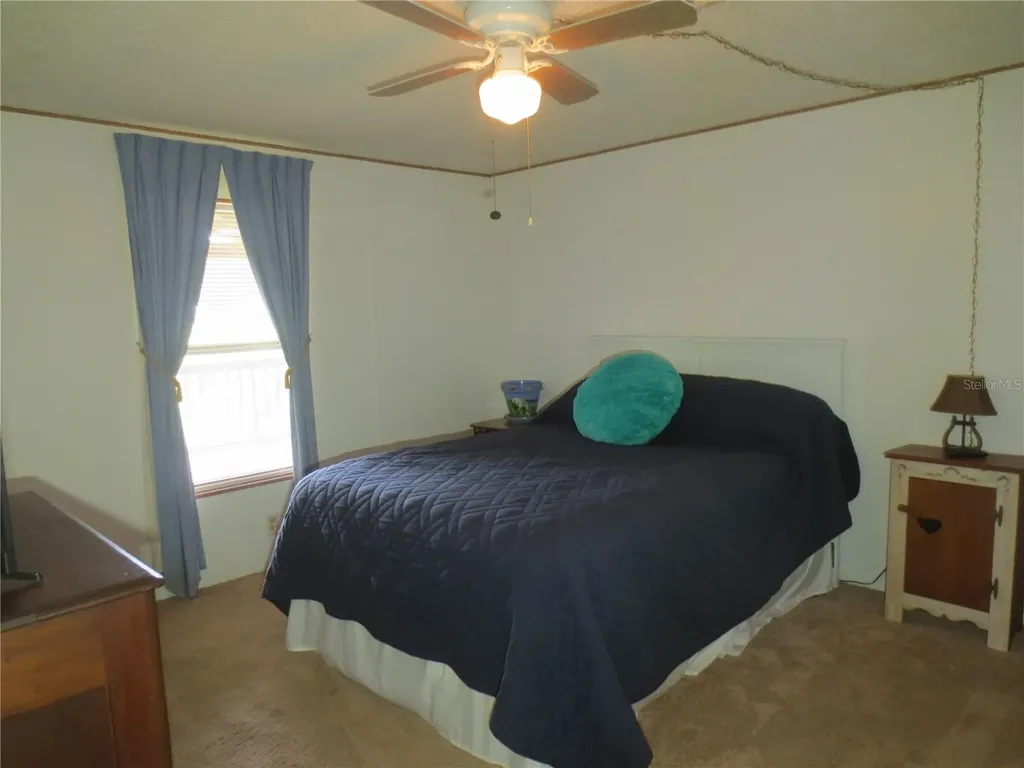 5995 SE 183rd Avenue Road Ocklawaha FL 32179