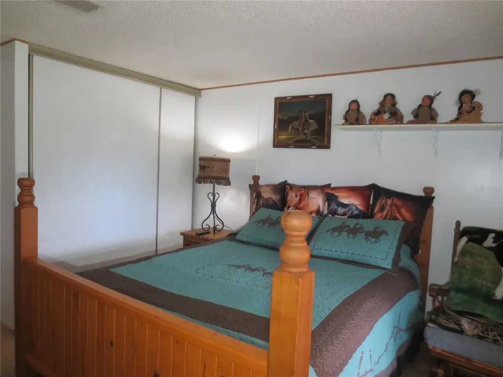5995 SE 183rd Avenue Road Ocklawaha FL 32179
