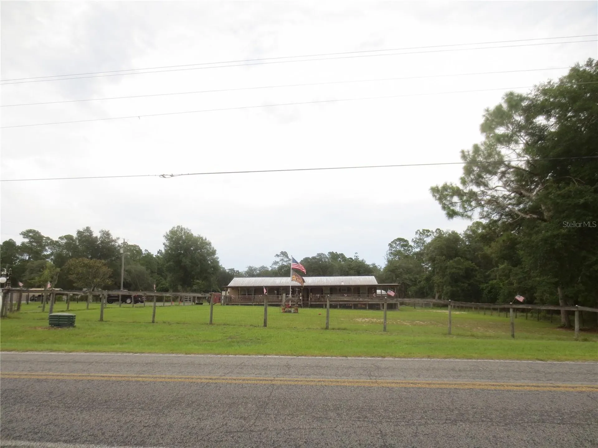 5995 SE 183rd Avenue Road Ocklawaha FL 32179