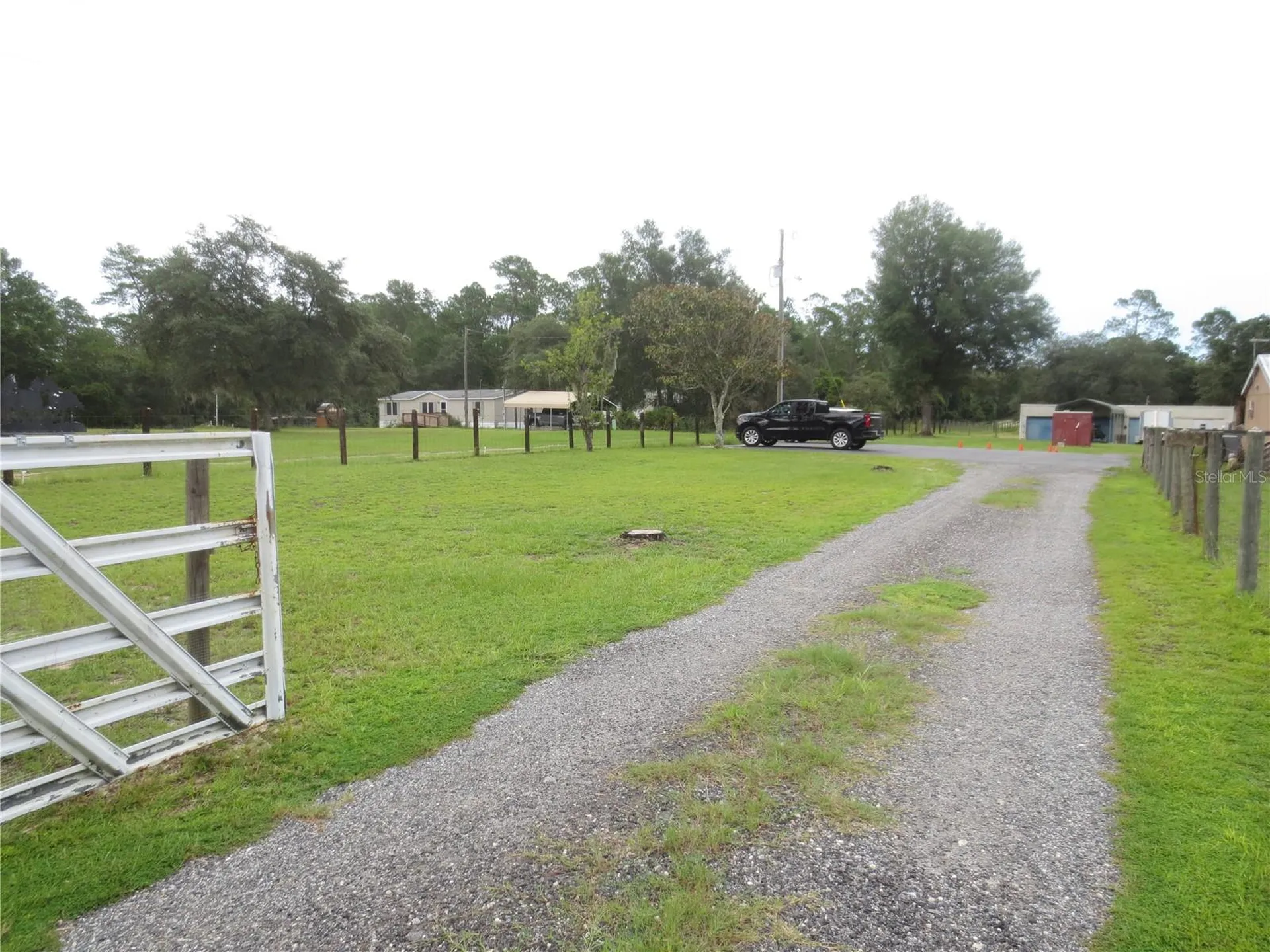 5995 SE 183rd Avenue Road Ocklawaha FL 32179
