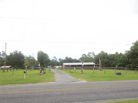 5995 SE 183rd Avenue Road Ocklawaha FL 32179
