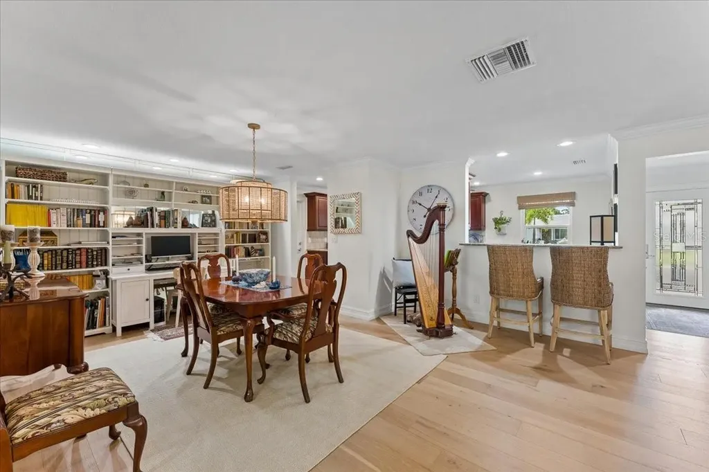 6710 121st Street Seminole FL 33772
