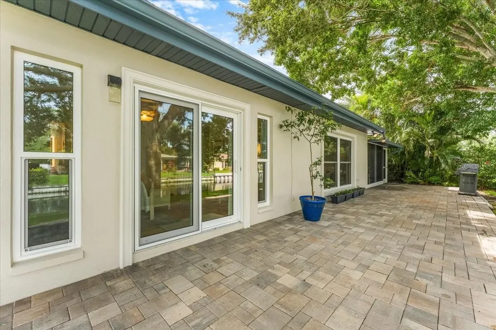 6710 121st Street Seminole FL 33772