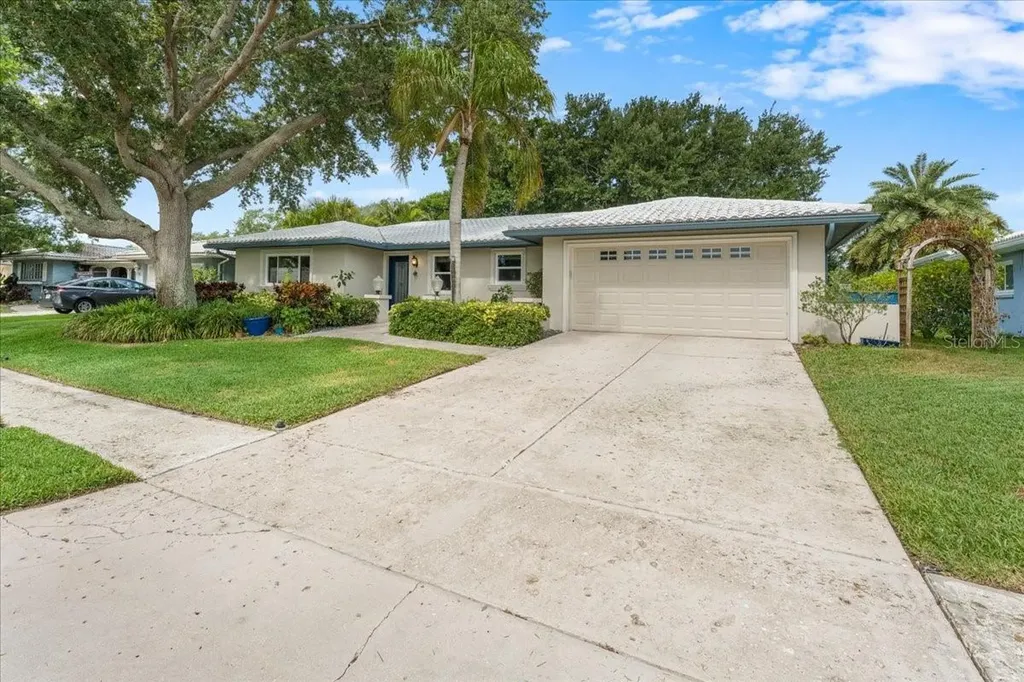 6710 121st Street Seminole FL 33772