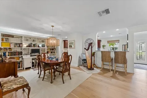 6710 121st Street Seminole FL 33772