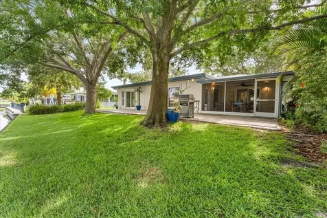 6710 121st Street Seminole FL 33772