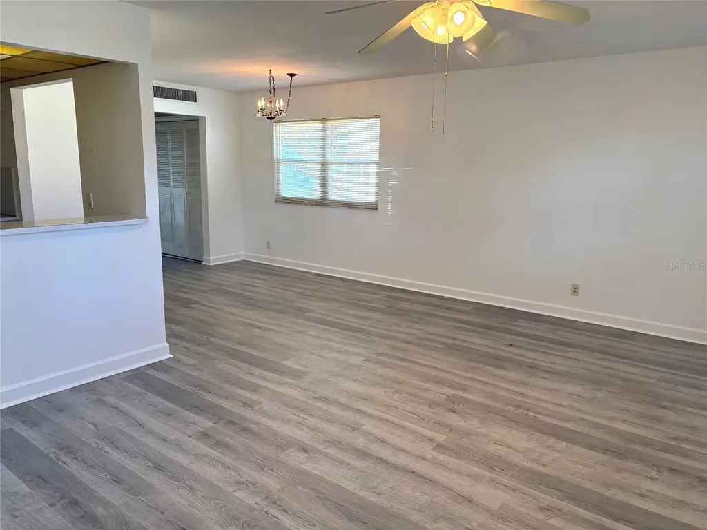 201 Bedford Street Sun City Center FL 33573
