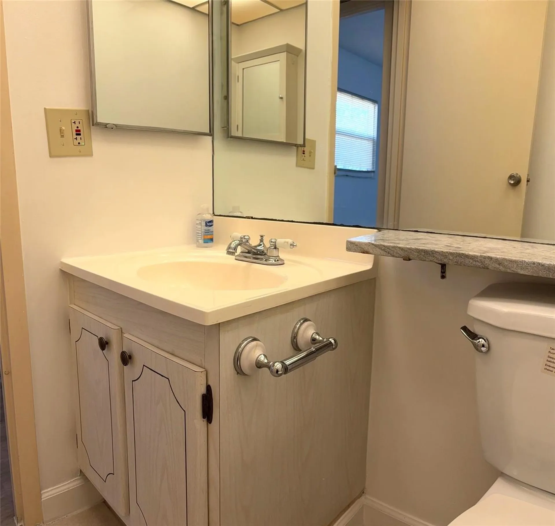 201 Bedford Street Sun City Center FL 33573
