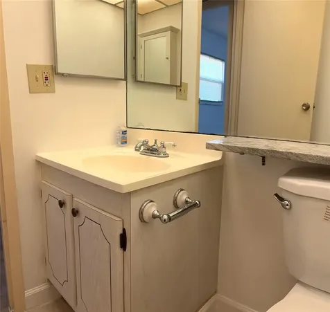 201 Bedford Street Sun City Center FL 33573