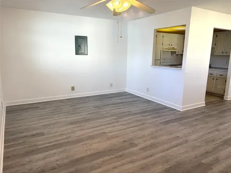 201 Bedford Street Sun City Center FL 33573