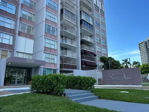 1026 Av. Luis Vigoreaux Guaynabo PR 00966