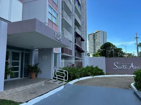 1026 Av. Luis Vigoreaux Guaynabo PR 00966