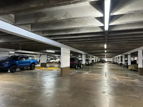 1026 Av. Luis Vigoreaux Guaynabo PR 00966