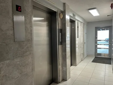 1026 Av. Luis Vigoreaux Guaynabo PR 00966
