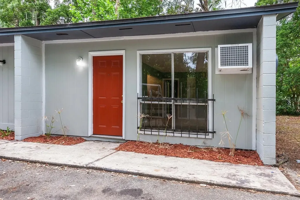 409 NE 11th Street Gainesville FL 32601