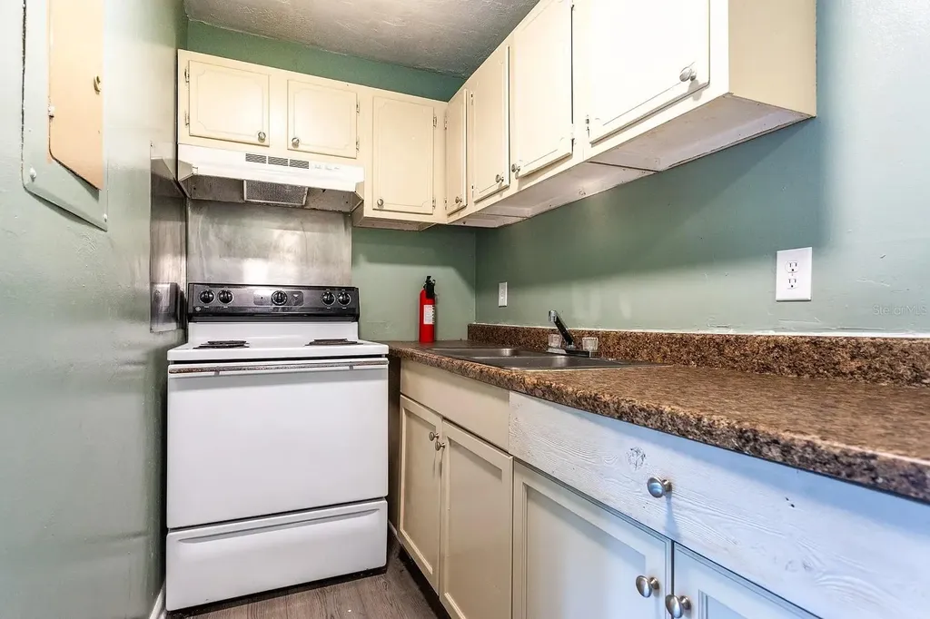 409 NE 11th Street Gainesville FL 32601