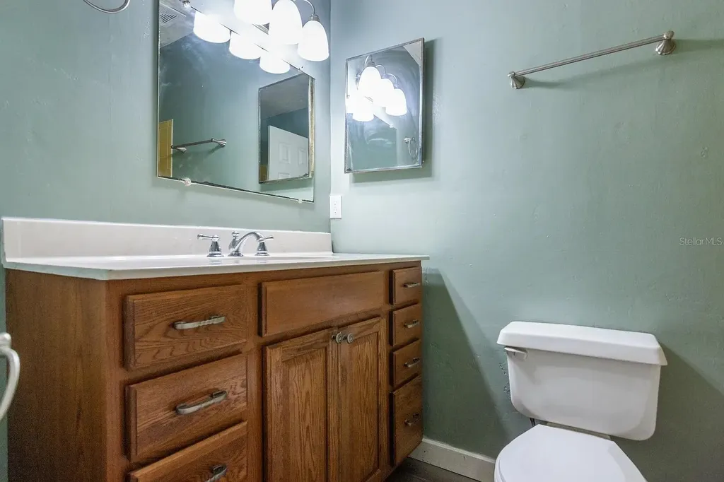 409 NE 11th Street Gainesville FL 32601