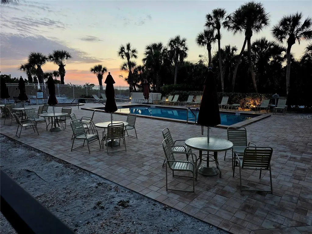6266 Midnight Pass Road Sarasota FL 34242